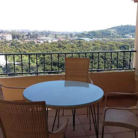 Stunning Penthouse Golf Getaway * 미하스