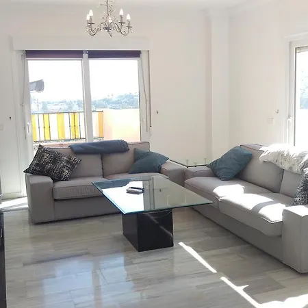 Stunning Penthouse Golf Getaway * 미하스